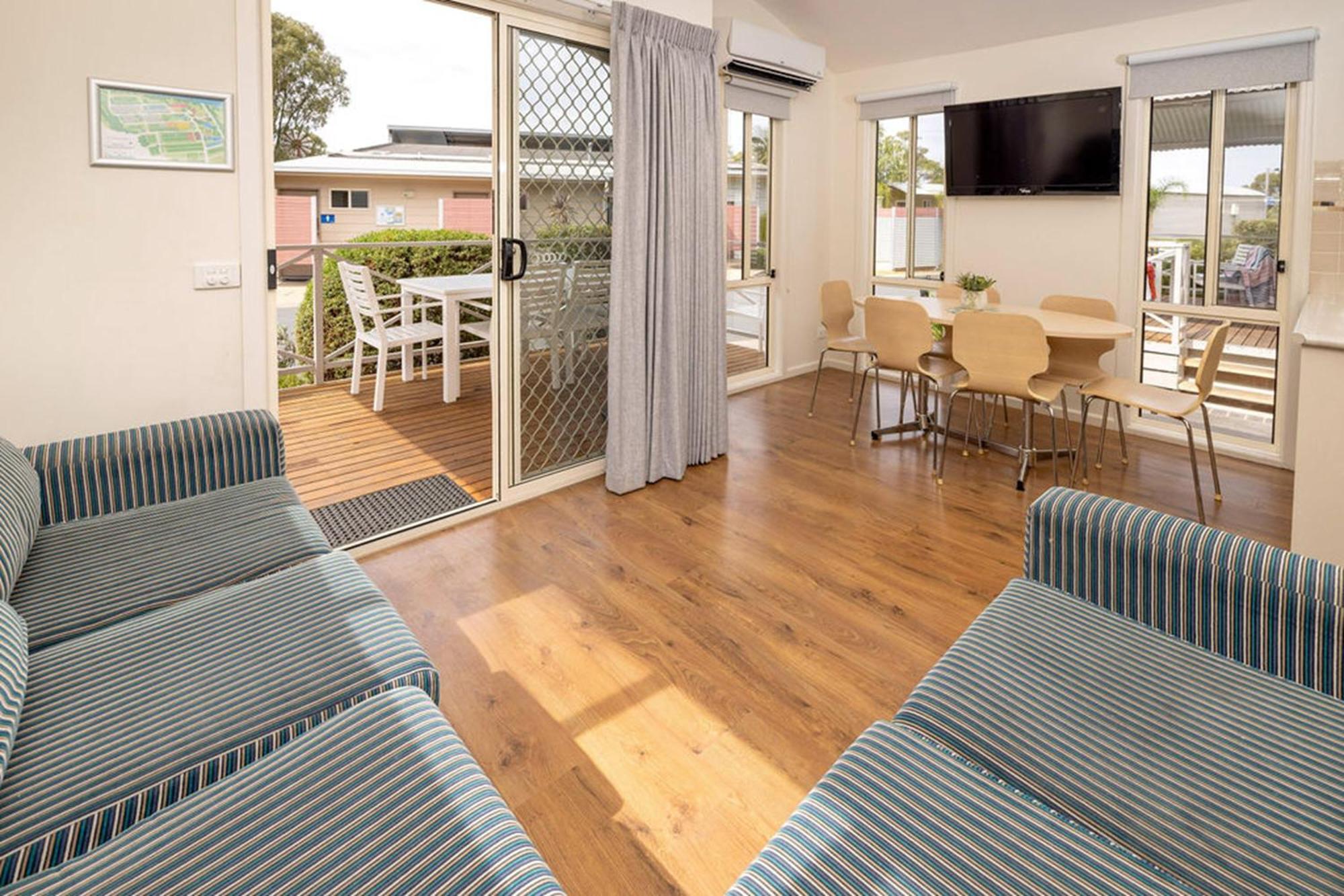 Big4 Deniliquin Holiday Park Zimmer foto